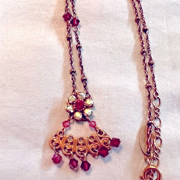 Liz Palacios Dainty Purple Swarovski Crystals Floral Necklace Antiqued Gold Tone - Picture 4 of 10